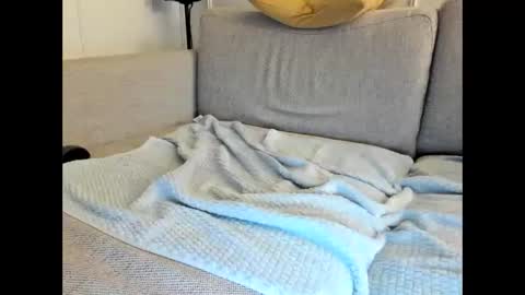 Snapshot of nudelounger chatting on 06/06/26, 01:11 Nudelounger online show from 06/06/26, 01:11