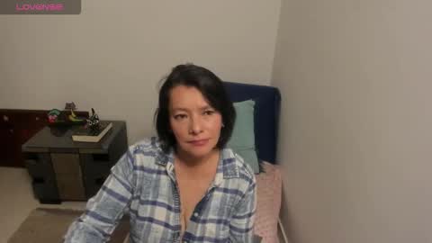 nuit_rose online show from 10/11/25, 02:33