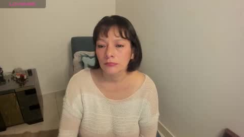 nuit_rose online show from 01/14/26, 02:28