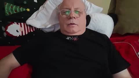 nukiss online show from 11/12/25, 10:15