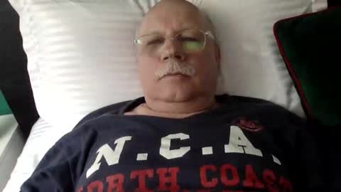 nukiss online show from 04/23/26, 05:15