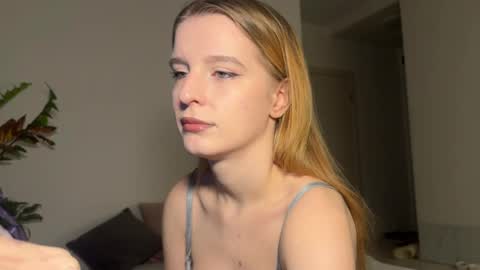 nura_foxx online show from 02/17/26, 01:35