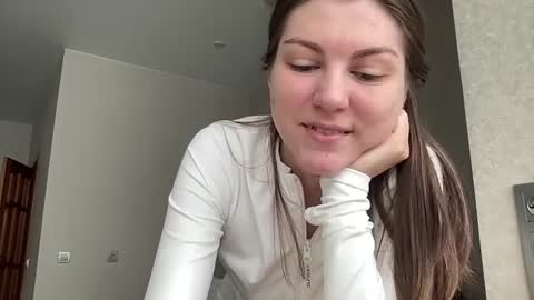 Ema online show from 04/05/26, 11:18