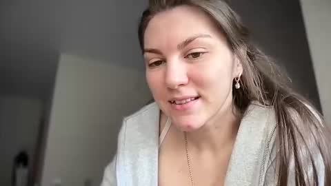 Ema online show from 04/20/26, 10:29