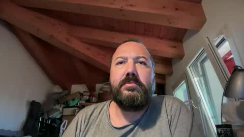 Snapshot of nutelloso79 chatting on 10/24/25, 06:21 Nutelloso online show from 10/24/25, 06:21