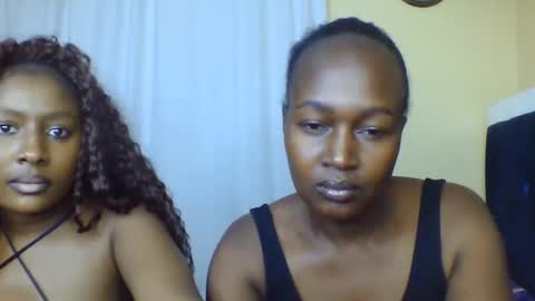 nutgal online show from 10/08/25, 10:57