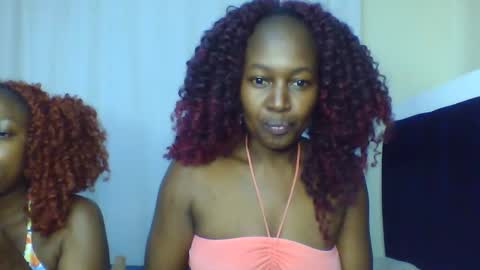 nutgal online show from 12/23/25, 08:01