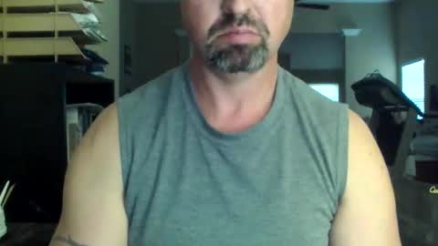 Snapshot of nvrenuff1979 chatting on 11/05/25, 12:38 nvrenuff1979 online show from 11/05/25, 12:38