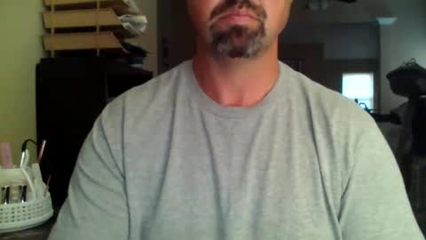 Snapshot of nvrenuff1979 chatting on 11/12/25, 12:38 nvrenuff1979 online show from 11/12/25, 12:38