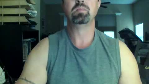 Snapshot of nvrenuff1979 chatting on 11/14/25, 12:48 nvrenuff1979 online show from 11/14/25, 12:48