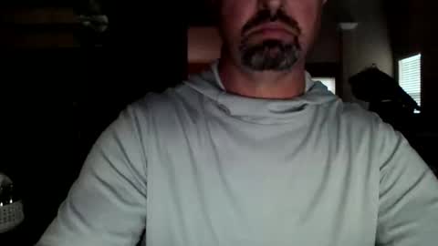 Snapshot of nvrenuff1979 chatting on 12/15/25, 12:31 nvrenuff1979 online show from 12/15/25, 12:31