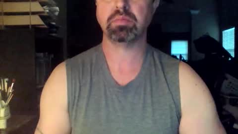 Snapshot of nvrenuff1979 chatting on 01/19/26, 12:31 nvrenuff1979 online show from 01/19/26, 12:31