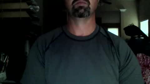 nvrenuff1979 online show from 05/01/26, 11:26