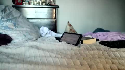 KN online show from 09/22/25, 07:49