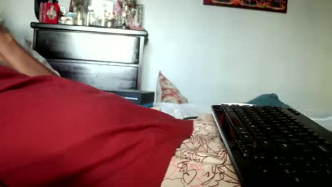 KN online show from 10/05/25, 12:42