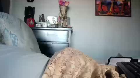 KN online show from 10/20/25, 07:03