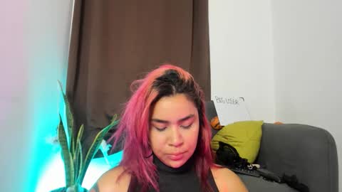 Nia online show from 11/13/25, 04:44