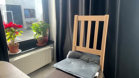 Nicol online show from 03/05/25, 12:22