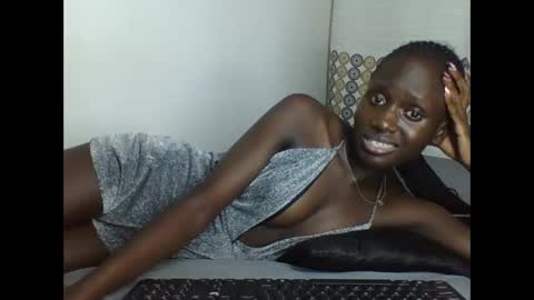 Snapshot of nylamoon1 chatting on 05/19/26, 01:56 nylamoon1 online show from 05/19/26, 01:56
