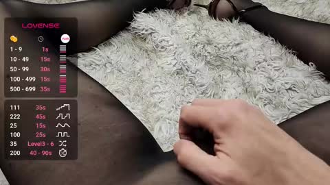 Nylon Italian online show from 02/03/25, 05:29