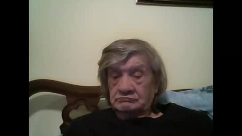 nylonloverll_1965 online show from 04/14/26, 10:16