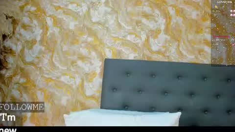 Snapshot of nylonvelvet chatting on 07/19/26, 01:09 MADISON online show from 07/19/26, 01:09