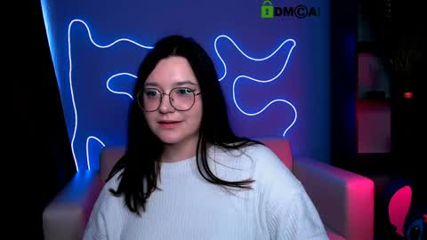Snapshot of nymiraa chatting on 04/25/26, 01:52 Mira online show from 04/25/26, 01:52