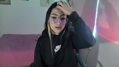 Frida online show from 02/03/25, 06:34