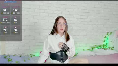 Snapshot of nymphalean chatting on 09/12/25, 02:28 Kat online show from 09/12/25, 02:28