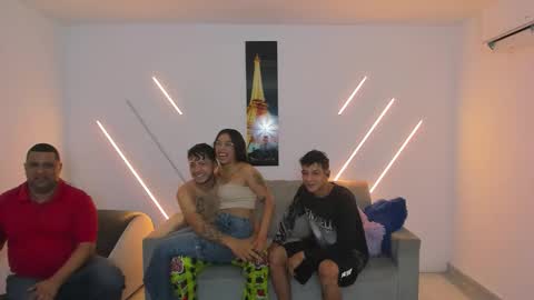 nympho_nathy_sophi online show from 12/13/25, 09:09