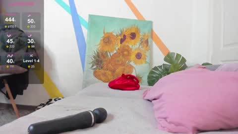 crystal   3 online show from 04/09/26, 12:10