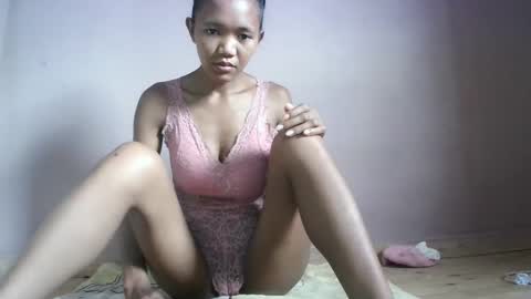 Snapshot of nympholinha chatting on 02/24/25, 05:00 nympholinha online show from 02/24/25, 05:00