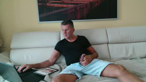 Marc online show from 10/02/25, 05:58