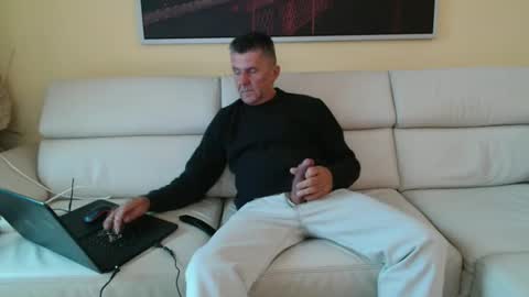 Marc online show from 10/06/25, 05:38