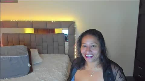 nyomi browm online show from 09/24/25, 08:28