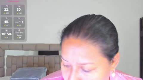 nyomi browm online show from 12/23/25, 10:24