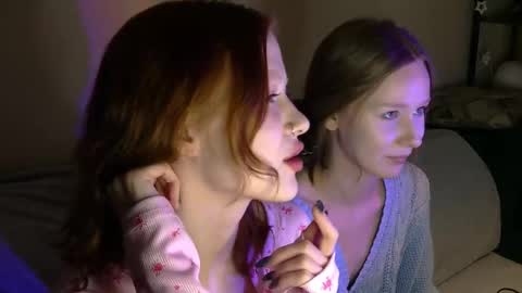 nyra_thira online show from 03/29/26, 04:07