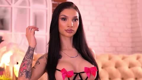 Nyssa online show from 02/25/26, 06:39