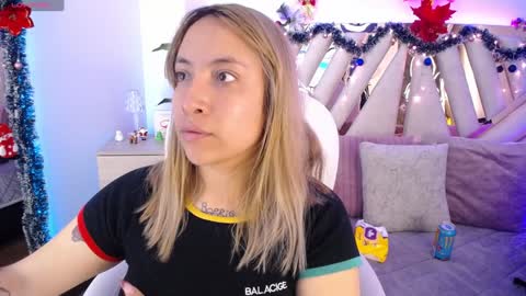 Snapshot of nyx_andria chatting on 12/29/24, 03:11 Alex   .    online show from 12/29/24, 03:11