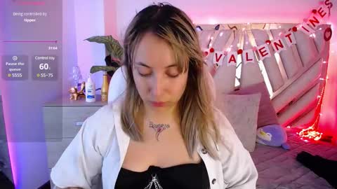 Snapshot of nyx_andria chatting on 02/15/25, 07:06 Alex   .    online show from 02/15/25, 07:06