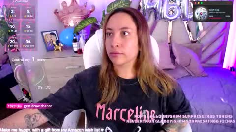 Snapshot of nyx_andria chatting on 10/08/25, 10:40 Alex   .    online show from 10/08/25, 10:40