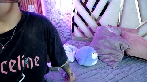 Alex   .    online show from 02/03/26, 01:04