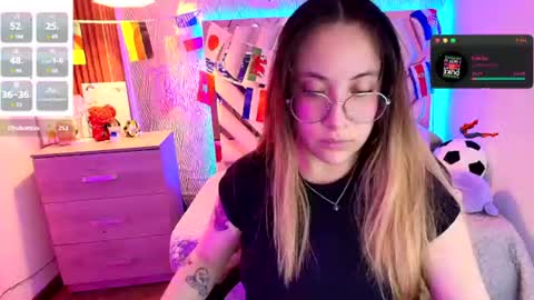 Snapshot of nyx_andria chatting on 07/07/26, 06:47 Alex . online show from 07/07/26, 06:47