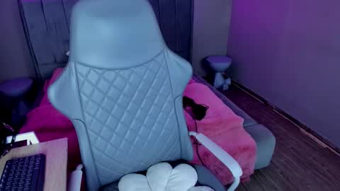 Nyx Doll online show from 10/27/25, 08:57