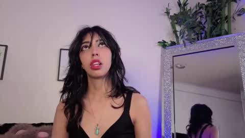   online show from 09/26/25, 11:42