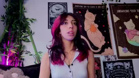   online show from 05/04/26, 10:28