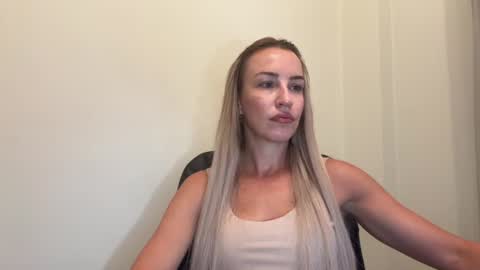 Snapshot of nyxelia_ chatting on 06/30/26, 07:09 Anastasia online show from 06/30/26, 07:09