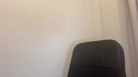 Snapshot of nyxelia_ chatting on 07/02/26, 07:03 Anastasia online show from 07/02/26, 07:03