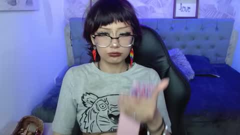 nyxie online show from 10/03/25, 07:55