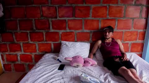 Scarlett online show from 12/21/25, 03:19